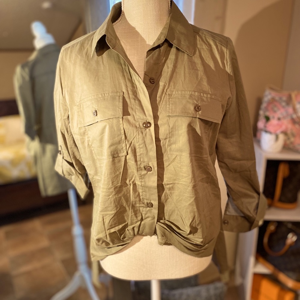 NY & Company Green button up Top
